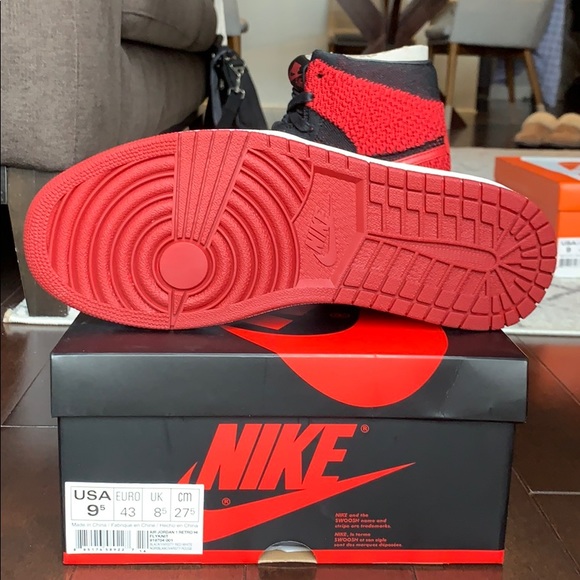 Air Jordan 1 Retro Hi Flyknit - Picture 3 of 8